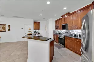 3950 Sunset Lake Dr, Lakeland, FL 33810 - Photo 5