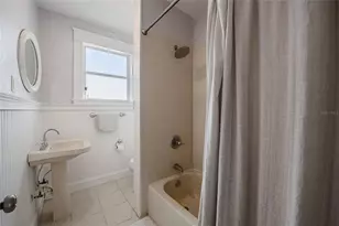 402 E Poinsettia St, Lakeland, FL 33803 - Photo 21