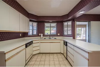 1101 Rolling Woods Lane, Lakeland, FL 33813 - Photo 5