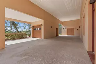 548 Meandering Way, Polk City, FL 33868 - Photo 5