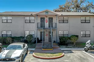 201 Pine Violet Ct, Tampa, FL 33612 - Photo 1