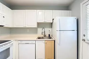 201 Pine Violet Ct, Tampa, FL 33612 - Photo 7