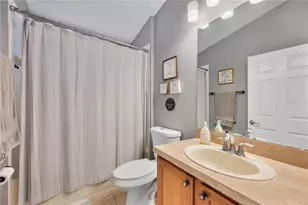 2439 Hamlet Cir, Lakeland, FL 33810 - Photo 9