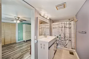 219 E Beacon Rd, Lakeland, FL 33803 - Photo 21
