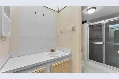 1130 N Lake Parker Avenue #A109, Lakeland, FL 33805 - Photo 17