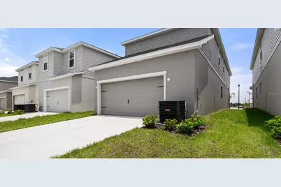 576 Mossy Wood Lane, Saint Cloud, FL 34771 - Photo 3