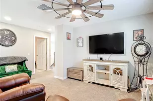 2881 Misty Marble Dr, Zephyrhills, FL 33540 - Photo 35