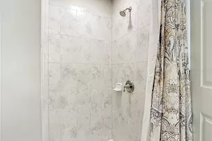 2881 Misty Marble Dr, Zephyrhills, FL 33540 - Photo 25