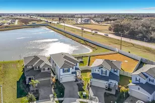 2881 Misty Marble Dr, Zephyrhills, FL 33540 - Photo 71