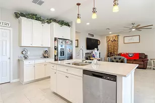 2881 Misty Marble Dr, Zephyrhills, FL 33540 - Photo 17