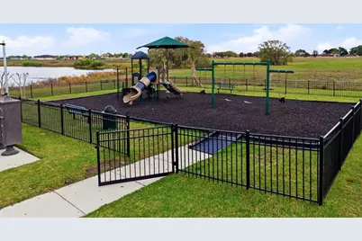 608 Vittorio Drive, Winter Haven, FL 33884 - Photo 39