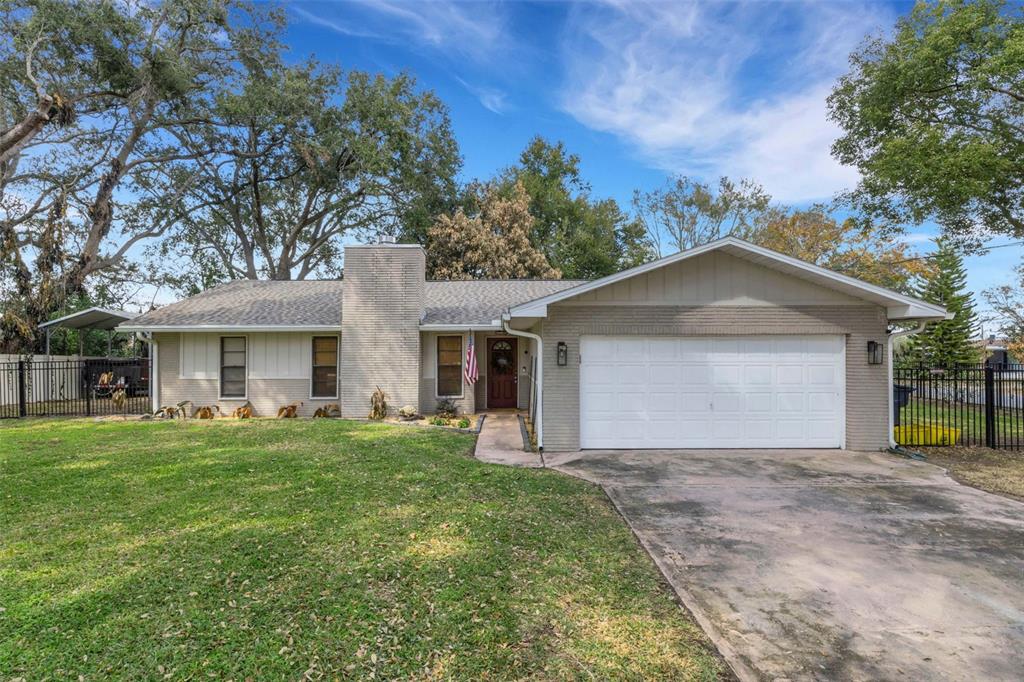 1522 Eckart Dr - 1522 Eckart Dr, Winter Haven, FL 33881 Luxury Property | Jose Angel Pina