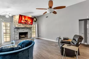 6231 Forestwood Dr W, Lakeland, FL 33811 - Photo 15