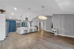 6231 Forestwood Dr W, Lakeland, FL 33811 - Photo 11