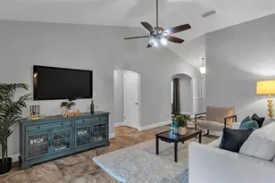 7729 Lake Andrea Cir, Mount Dora, FL 32757 - Photo 13