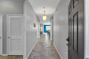 2772 Canyon Crest Dr, Lakeland, FL 33811 - Photo 3