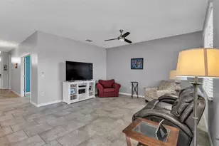 2772 Canyon Crest Dr, Lakeland, FL 33811 - Photo 15