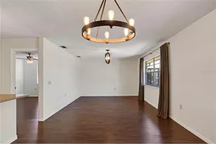 447 Lake Carolyn Circle, Lakeland, FL 33813 - Photo 7