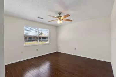 447 Lake Carolyn Circle, Lakeland, FL 33813 - Photo 17