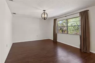 447 Lake Carolyn Circle, Lakeland, FL 33813 - Photo 9