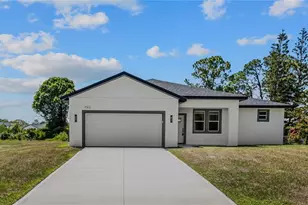 703 Aston Martin Dr, Sebring, FL 33872 - Photo 1
