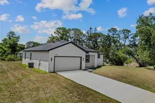 703 Aston Martin Dr, Sebring, FL 33872 - Photo 3