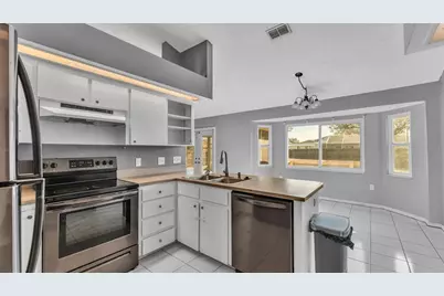 7627 Clouser Court, Lakeland, FL 33810 - Photo 5