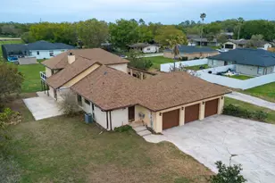 513 Bar Dr, Poinciana, FL 34759 - Photo 5