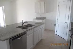 424 Noble Ave, Davenport, FL 33837 - Photo 9