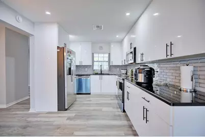 1718 Theon Street, Sebring, FL 33870 - Photo 9