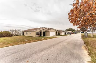 812 Marcia Loop, Winter Haven, FL 33884 - Photo 3