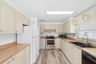 3202 Otter Creek Ct, Lakeland, FL 33810 - Photo 7