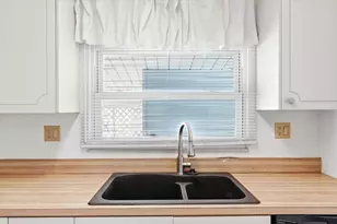 3202 Otter Creek Ct, Lakeland, FL 33810 - Photo 9