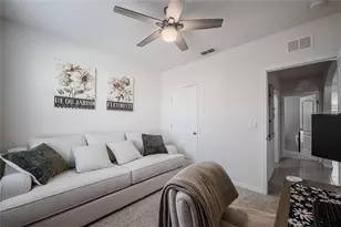 2788 Grandbury Grove Rd, Lakeland, FL 33811 - Photo 5