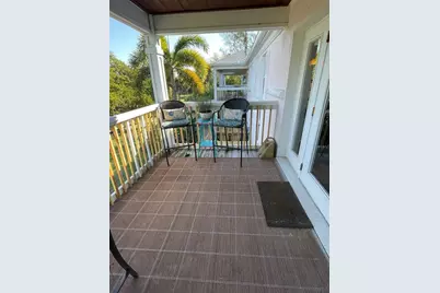 249 Pompano Drive SE #D, Saint Petersburg, FL 33705 - Photo 13