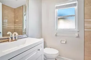 5215 Martinique Dr, Lakeland, FL 33812 - Photo 15