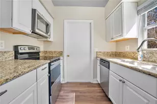 5215 Martinique Dr, Lakeland, FL 33812 - Photo 11