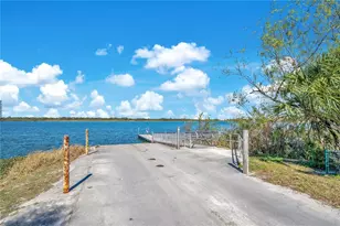 5215 Martinique Dr, Lakeland, FL 33812 - Photo 29