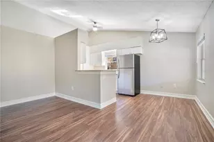 5215 Martinique Dr, Lakeland, FL 33812 - Photo 9