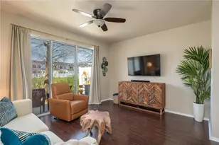 4953 White Sanderling Ct, Tampa, FL 33619 - Photo 11