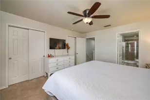 4953 White Sanderling Ct, Tampa, FL 33619 - Photo 15