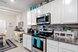 2510 Knight Island Dr, Brandon, FL 33511 - Photo 9