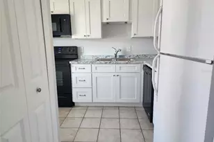 333 Lake Howard Dr NW, Winter Haven, FL 33880 - Photo 13