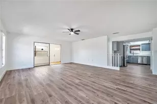 661 Lake Carolyn Cir, Lakeland, FL 33813 - Photo 19