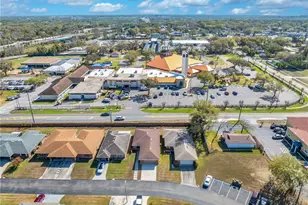 661 Lake Carolyn Cir, Lakeland, FL 33813 - Photo 33