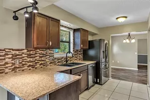 4036 Hollyhead Cir S, Lakeland, FL 33811 - Photo 15