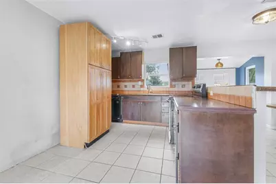 2584 Edmond Circle, Auburndale, FL 33823 - Photo 9