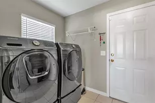 7755 Canterbury Cir, Lakeland, FL 33810 - Photo 15