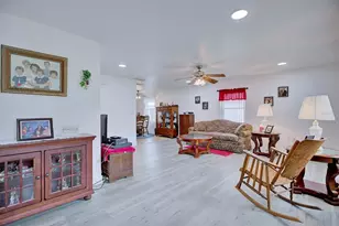 206 Ariana Pl, Auburndale, FL 33823 - Photo 11