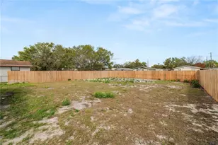 272 Avenue A, Waverly, FL 33877 - Photo 15